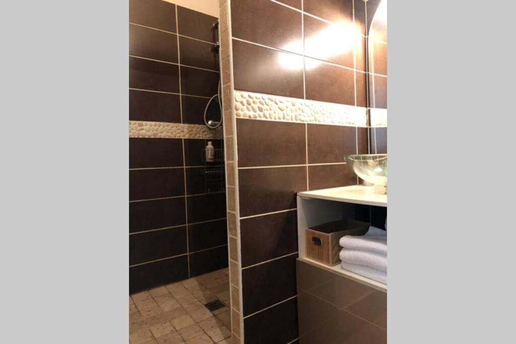 Appart Renove 2 Chambres Avec Clim L'Isle-sur-la-Sorgue Ngoại thất bức ảnh